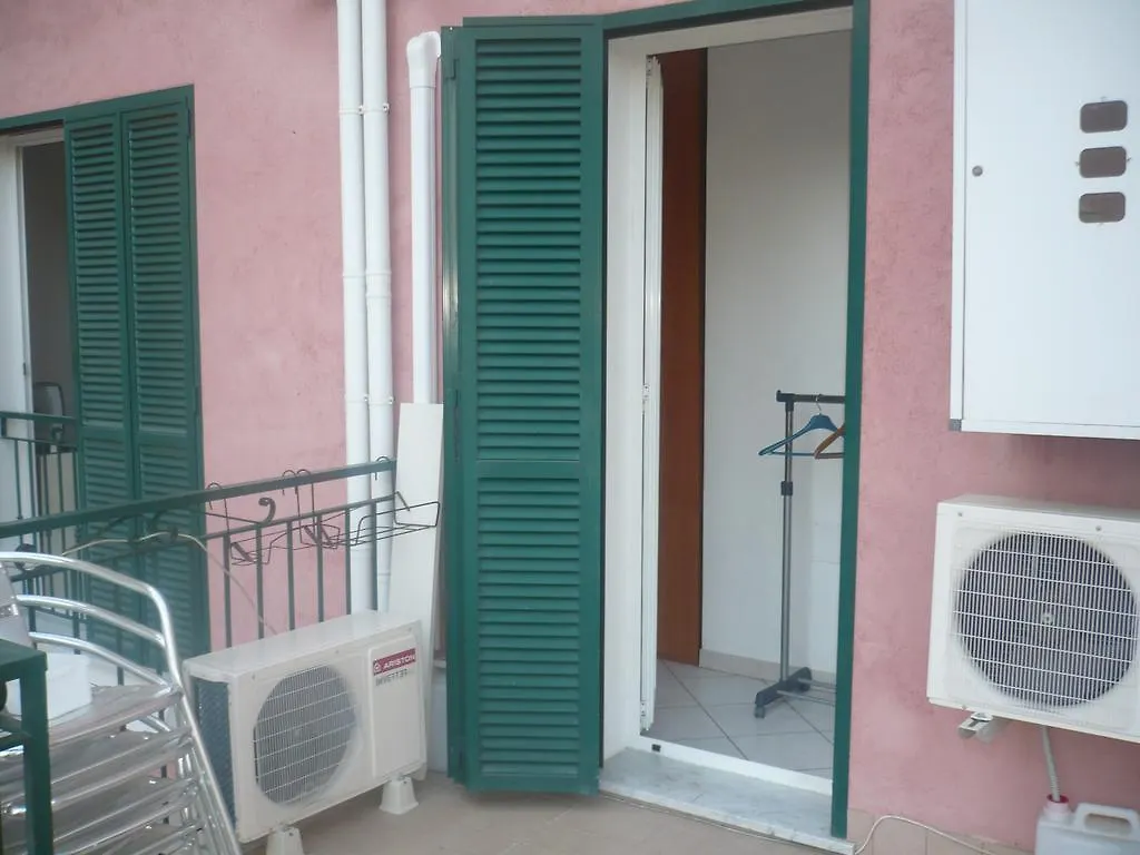 Villamareblu Ventimiglia 0*,  Italien